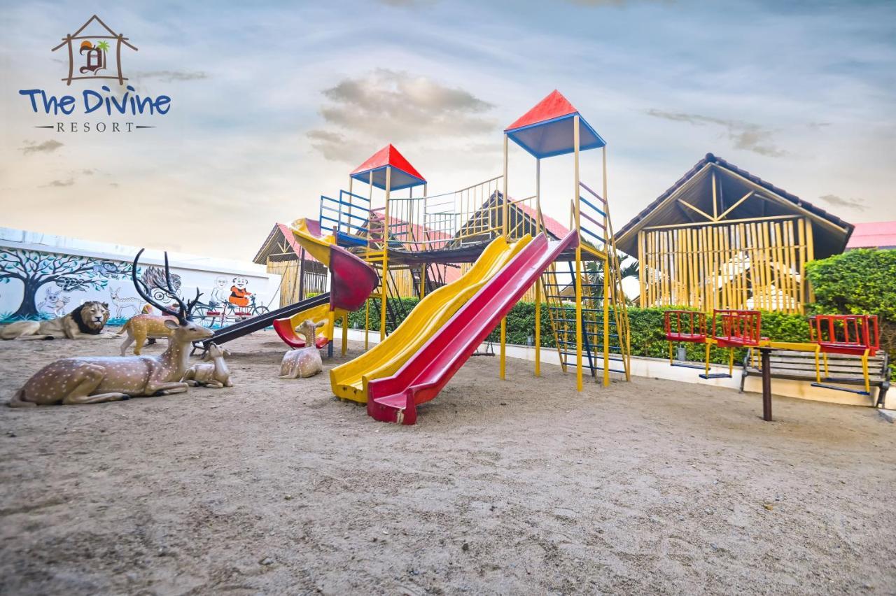 Pride Divine Resort Somnāth Exterior foto